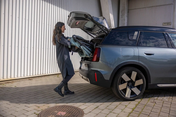 Wózek spacerowy Thule Spring 2 - Black/Mist Green