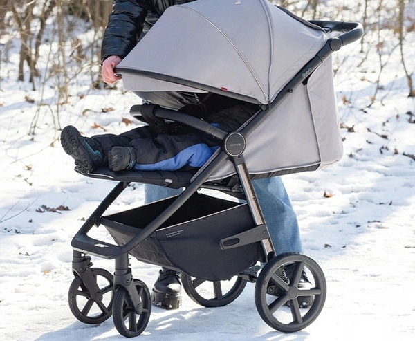Wózek spacerowy do 22kg z pełnym wyposażeniem CARRELLO BRAVO PLUS