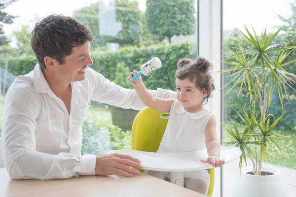 KIDSME DZWONIĄCA GRZECHOTKA LUSTRZANA UCHWYT 9294