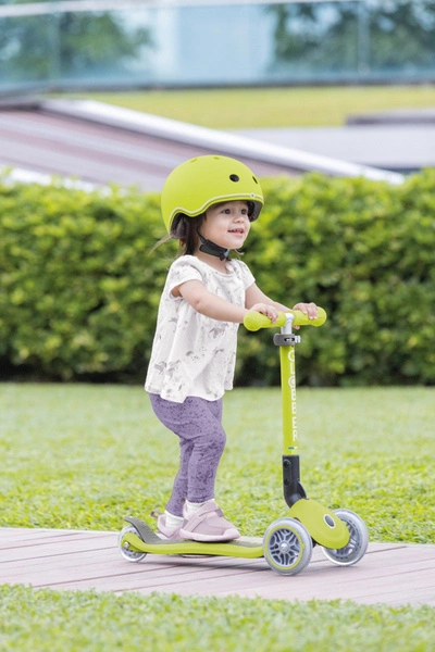 Hulajnoga 3-kołowa Globber Junior składana LED Lights