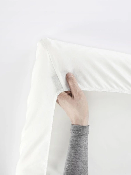 BABYBJORN - prześcieradło do łóżeczka turystycznego LIGHT