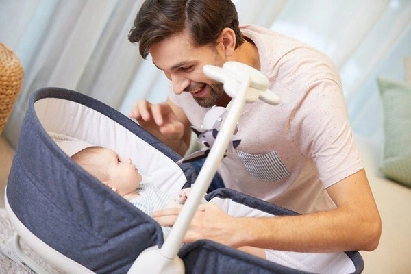 TINY LOVE Wielofunkcyjny leżaczek-bujaczek z funkcją krzesełka 3w1