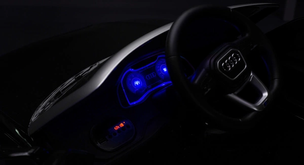 AUDI RS Q8 na akumulator 12V pilot 2 silniki 90W