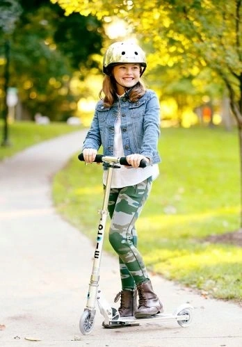 MICRO Sprite LED Hulajnoga dwukołowa aluminiowa