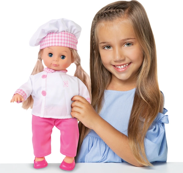 NATALIA LALKA KUCHARECZKA MÓWI I ŚPIEWA PO POLSKU