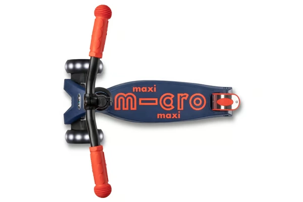 MAXI MICRO DELUXE PRO LED hulajnoga trójkołowa 50kg