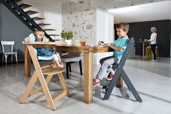 Bebe Confort TIMBA KRZESEŁKO DO KARMIENIA DREWNIANE Warm Grey z wkładką