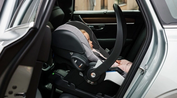 Fotelik BeSafe iZi Go Modular X1 i-Size 0-13kg