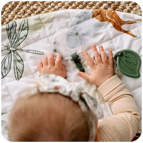 SKIDDOU mata edukacyjna z pomponami DOEE średnica 105cm