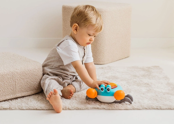 DUMEL zabawka interaktywna Krab Mądrala porusza się uczy literek cyferek PL