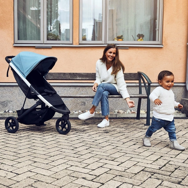 Wózek spacerowy Thule Spring - Aluminum/MajolicaBlue