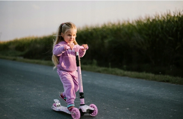 KIDWELL Vento hulajnoga trójkołowa balansowa LED