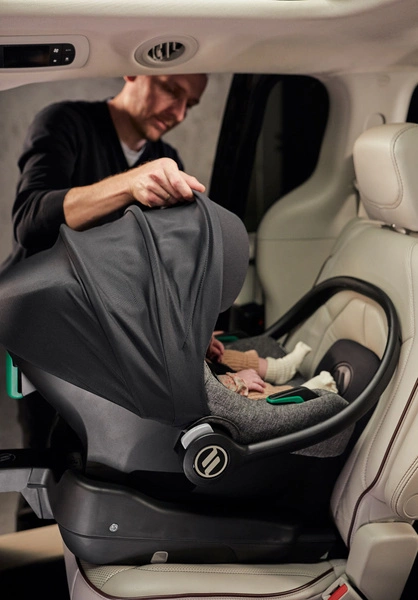 AVIONAUT COSMO fotelik samochodowy nosidełko i-size 0-13 kg + baza isofix IQ 2.0