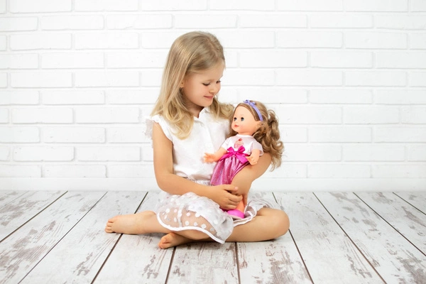 LALKA CHODZĄCA MÓWIĄCA PL ŚPIEWA OPOWIADA BAJKĘ