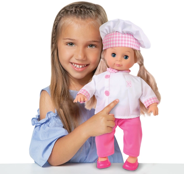 NATALIA LALKA KUCHARECZKA MÓWI I ŚPIEWA PO POLSKU