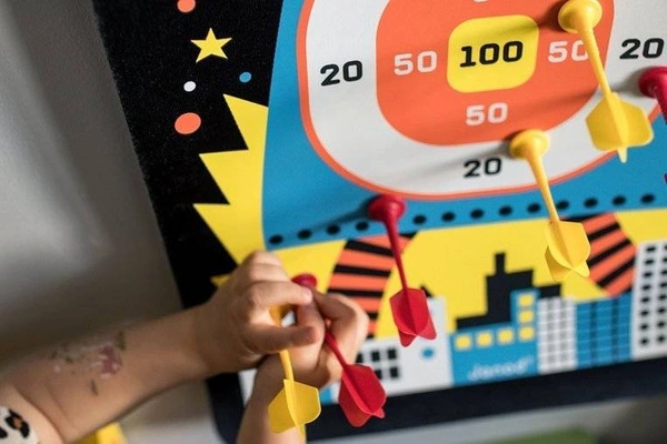 Janod – Magnetyczna gra w rzutki Roboty