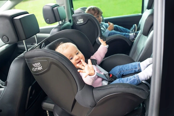 BRITAX ROMER Dualfix 2R RWF obrotowy fotelik 0-18