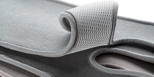 AirCuddle Cool Seat uniwersalna oddychająca mata wkładka antypotowa do fotelików 9-18 kg