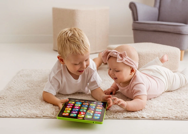 DUMEL tablet zwierzakowy alfabet literki dźwięki nauka dla dzieci gra 3+