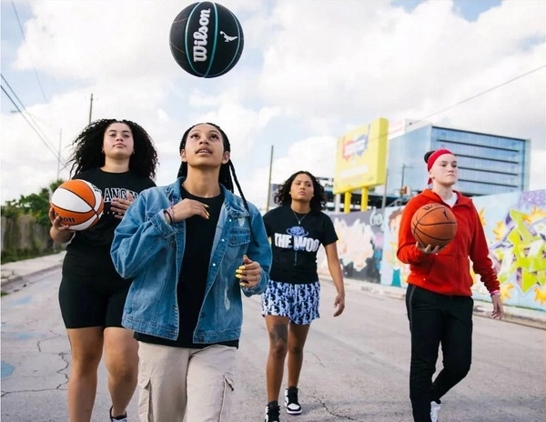 WILSON WNBA Heir Eco Lavendar 6 Piłka do koszykówki