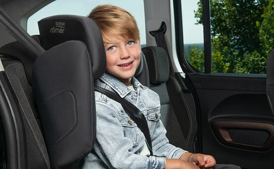 BRITAX ROMER Discovery Plus Space Black i-Size fotelik samochodowy