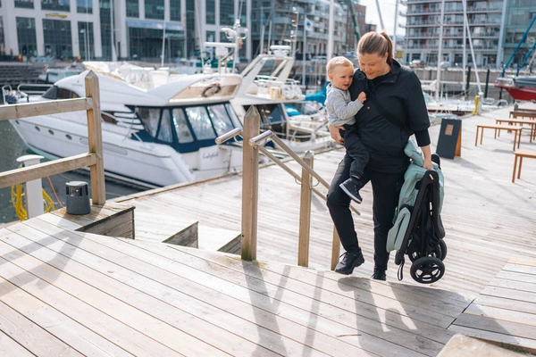 Wózek spacerowy Thule Spring 2 - Black/Mist Green