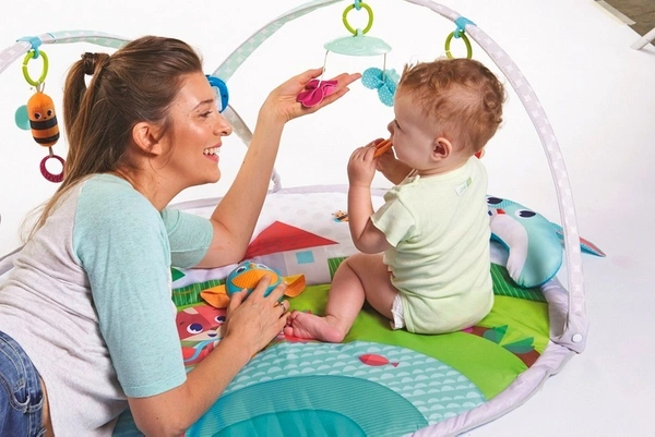 TINY LOVE Mata edukacyjna z pałąkami interaktywna