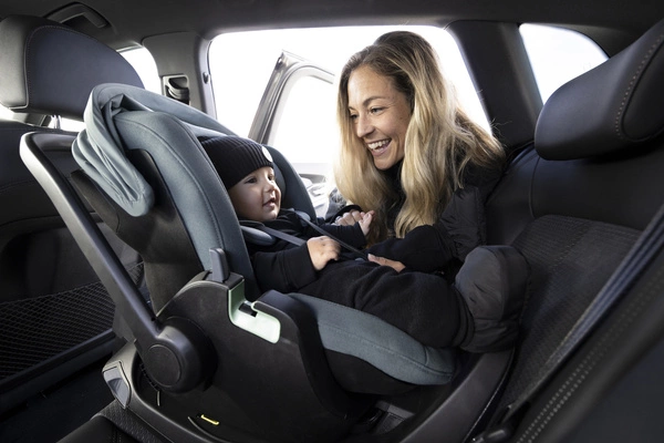 THULE MAPLE Nosidełko fotelik samochodowy dla niemowląt 0-13 kg ADAC