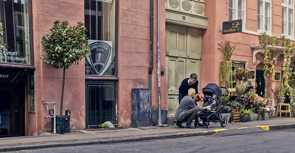 Wózek głęboko spacerowy Thule Sleek Grey Melange on Black