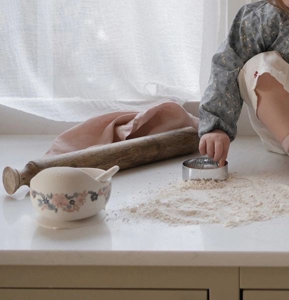 Elodie Details - zestaw do karmienia - miseczka i łyżeczka - Blue Garden