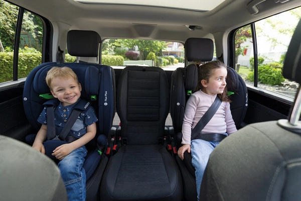 OSANN FLUX Plus i-Size Navy Melange fotelik samochodowy 9-36kg