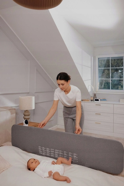 Barierka bramka do łóżka składana PRZENOŚNA + TORBA 150cm Lionelo Lora XL