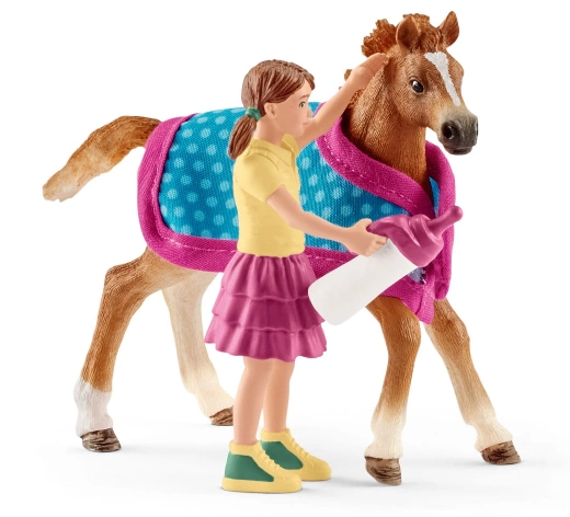 SCHLEICH 42361 Zestaw źrebię z akcesoriami koń 3+