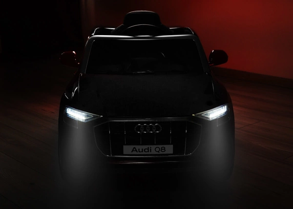 AUDI RS Q8 na akumulator 12V pilot 2 silniki 90W