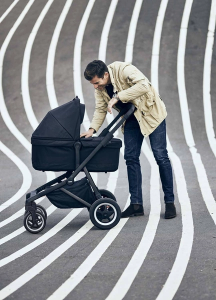 Wózek głęboko spacerowy Thule Sleek Grey Melange on Black