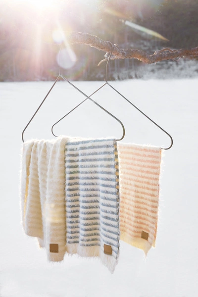 Elodie Details - Kocyk Furry Knit - Vanilla White