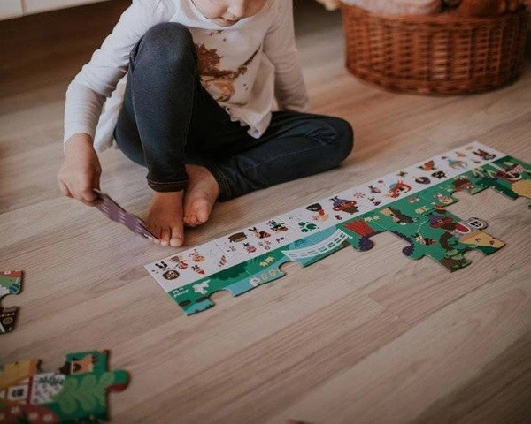 Janod - Puzzle obserwacyjne w walizce Baśnie 24 elementy 3+