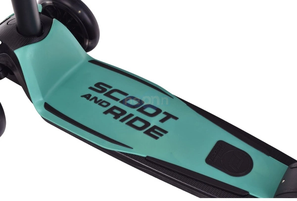 SCOOT AND RIDE HIGHWAYKICK 5 kołowa LED hulajnoga