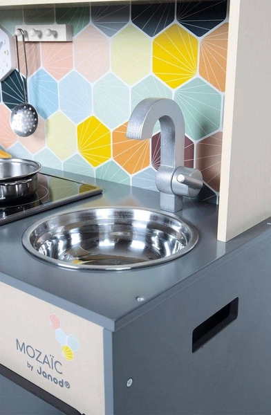 Janod - Duża drewniana kuchnia z dźwiękiem, światłem LED i 6 akcesoriami Mozaika 3-8 lat