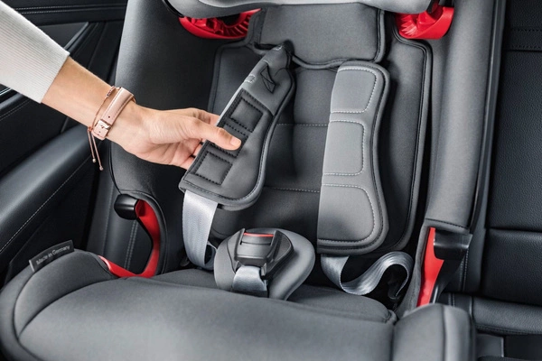 BRITAX ROMER ADVANSAFIX M i-Size fotelik 9-36kg