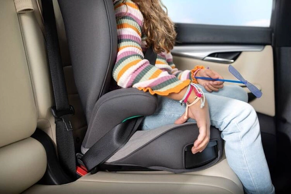 GRACO Affix i-size Fotelik samochodowy 15-36 KG 100-150 CM