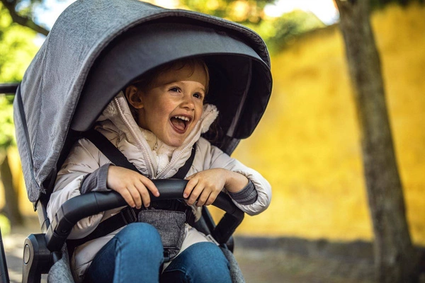 Wózek głęboko spacerowy Thule Sleek Grey Melange on Black