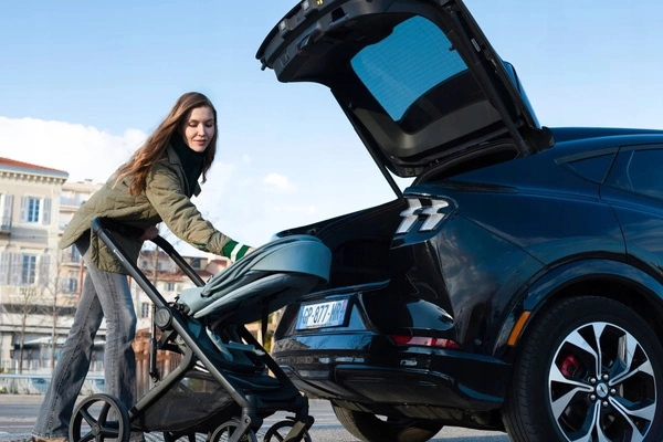 Avionaut Sirius wózek dziecięcy 2w1 gondola i spacerówka plecak adaptery