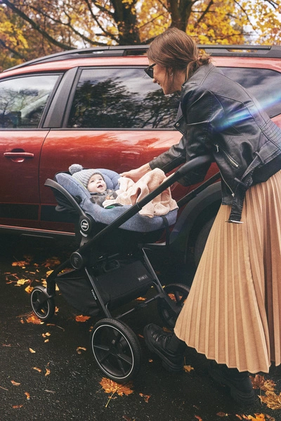 Avionaut Cosmo 2.0 lekki fotelik samochodowy nosidełko 0-13 kg 40-87 cm