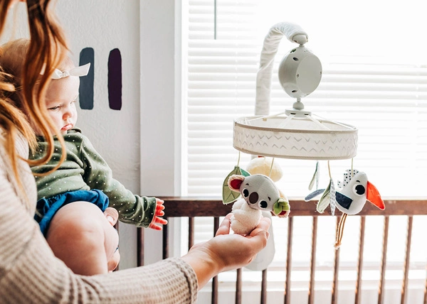 TINY LOVE Karuzela do łóżeczka BOHO CHIC