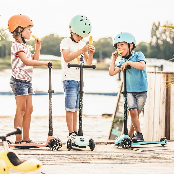 SCOOT AND RIDE HIGHWAYKICK 3 kołowa LED hulajnoga