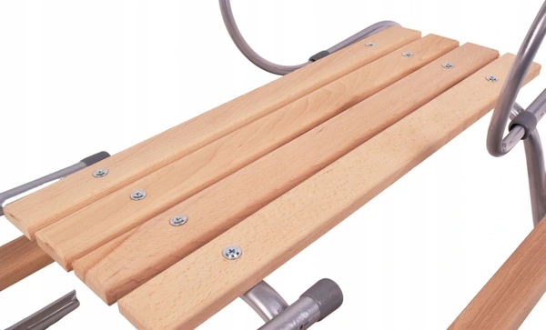 Sanki Metalowe z oparciem i podnóżkami Polskie