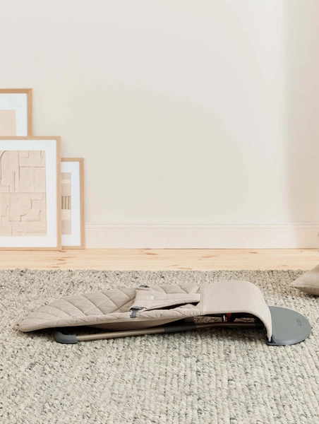 BABYBJORN - leżaczek BLISS Woven, Piaskowoszary