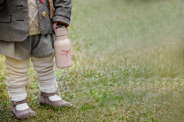 Elodie Details - Butelka na wodę - Rosy Bow