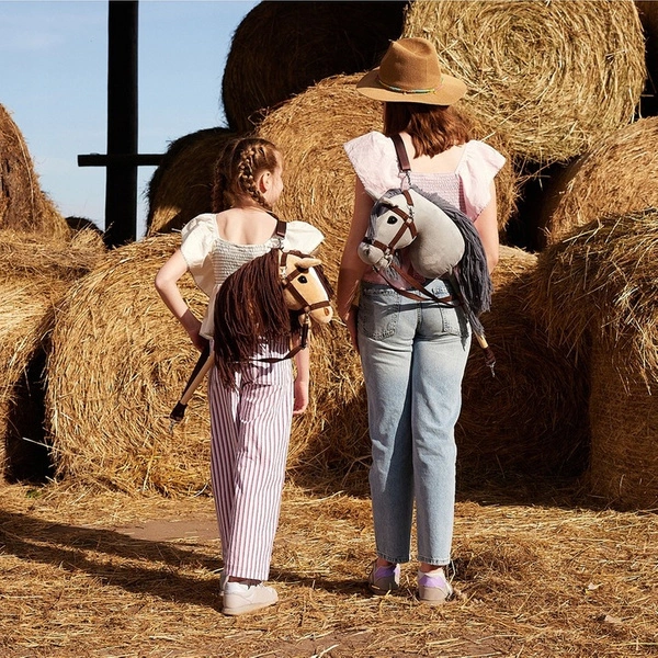 Hobby Horse A4 Koń na kiju Hoppihorse z lejcami akcesoria w zestawie